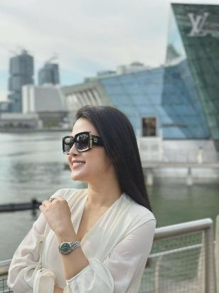 ‏Ít ai biết rằng, MC Hải Vân còn rất trẻ nhưng đã có gần 7 năm gắn bó với công việc dẫn chương trình truyền hình và 3 năm công tác tại VTV. Để đạt được điều này, những thành tích học vấn đáng nể chính là nền tảng vững chắc nhất.‏