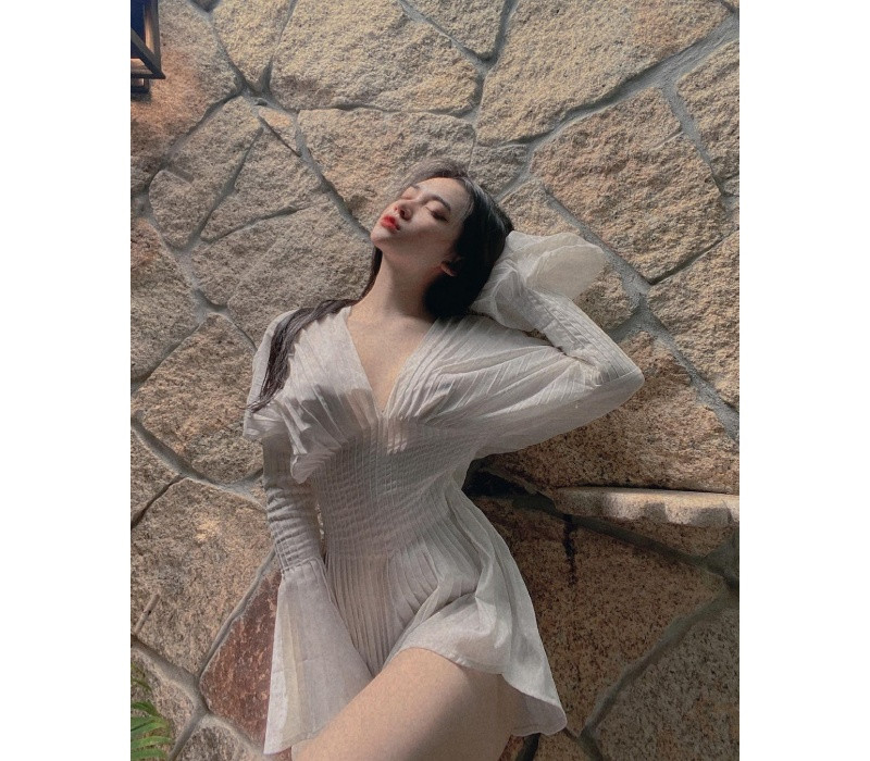 Gái xinh Bích Trăm từng được biết đến với hành trình thay đổi nhan sắc ngoạn mục.