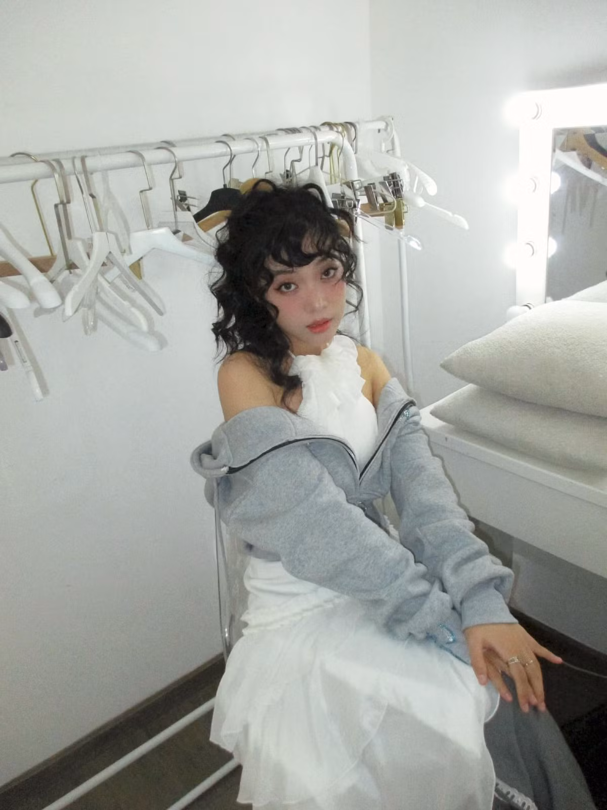 Đây không chỉ là lời khẳng định về sự chăm chỉ mà còn cho thấy tầm nhìn dài hạn và tư duy nghệ thuật từ Chi Xê và ê-kíp.