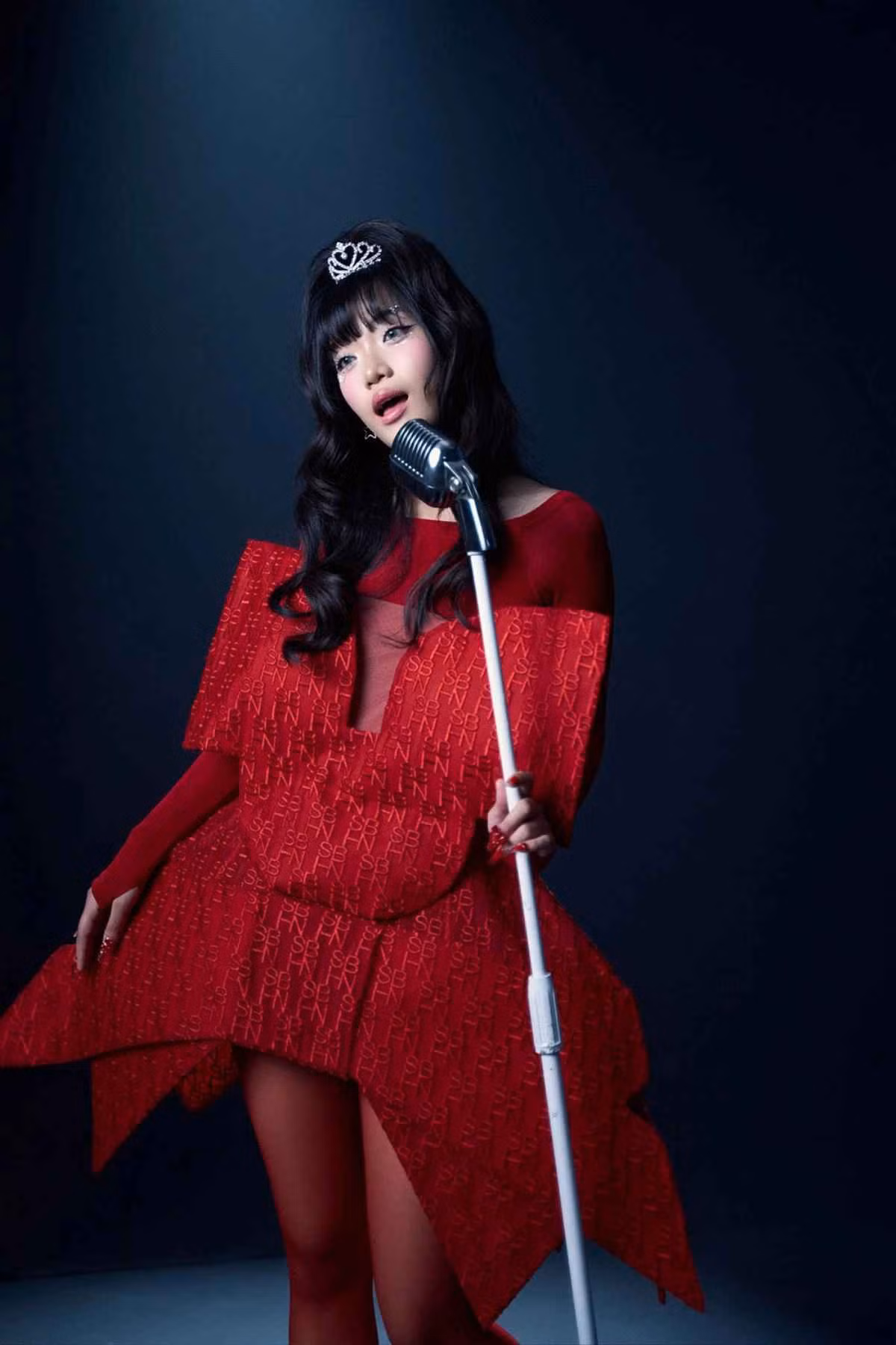 Hiện tại, Chi Xê đã dần định hình được phong cách bản thân, có gu ăn mặc, đặc biệt là khi lấn sân sang lĩnh vực ca hát.