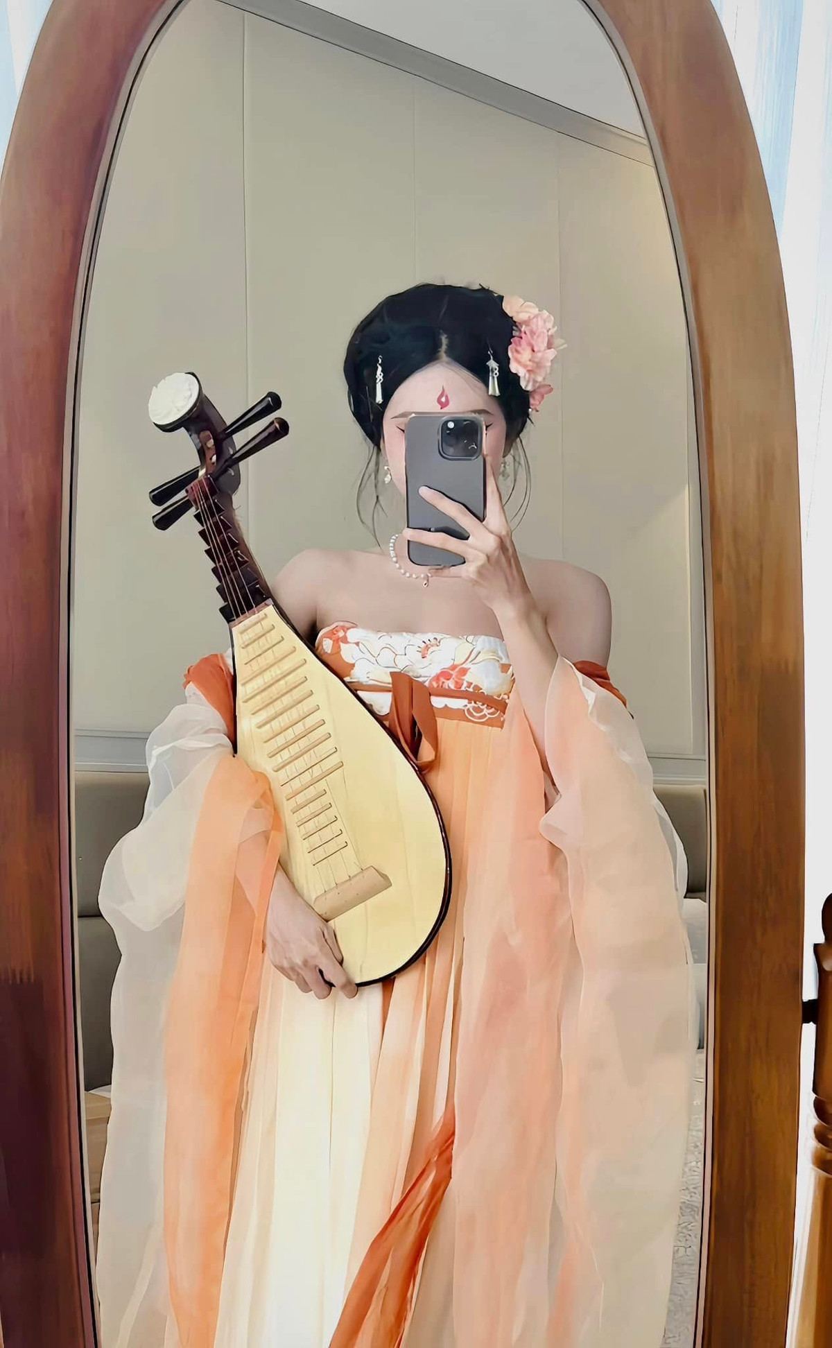 Được biết, Yugi Kiều Oanh không ngại những lời chỉ trích và luôn giữ vững quan điểm của bản thân.