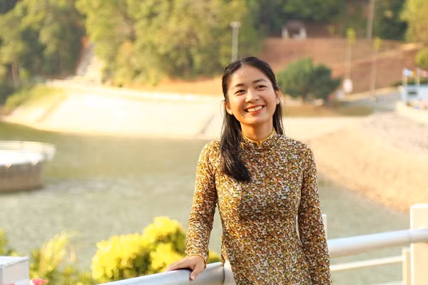 Co gai 'thoat khoi vung an toan', dam me kham pha-Hinh-2