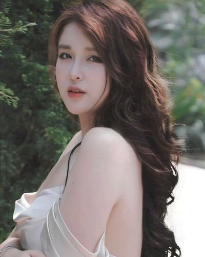 Sau 3 năm được biết đến, cuộc sống của Thanh Nga có nhiều thay đổi. Cô hiện tại là giáo viên dạy khối cấp 3 của hai trường THPT tại Hà Nội.