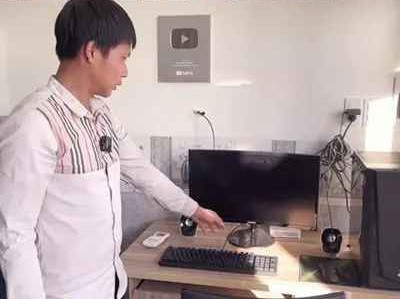 Thậm chí, nhiều fanpage nổi tiếng cũng chia sẻ nội dung hiện tượng mạng Lộc Fuho mua được xe với những lời tán dương.