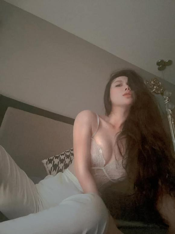 Trước đó, MC Minh Hà cũng để lại ấn tượng khi tham gia một số bộ phim truyền hình ăn khách như Lập trình cho trái tim, Xin thề anh nói thật, Lời thú nhận của Eva, Hôn nhân trong ngõ hẹp.