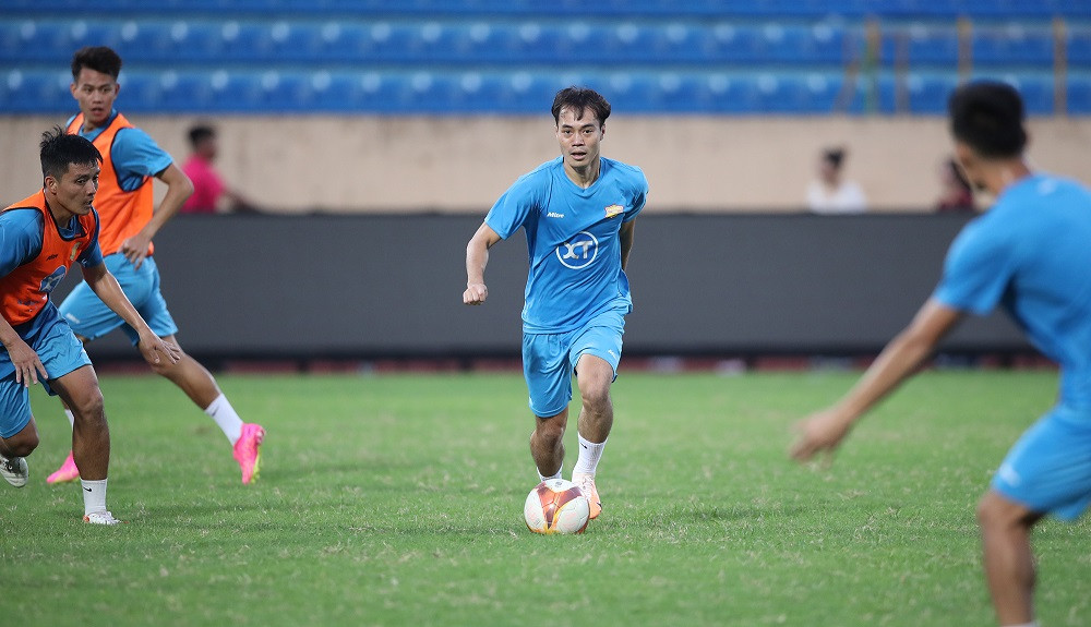 Van Toan dat muc tieu khung cung Thep Xanh Nam Dinh tai V-League 2024-Hinh-2