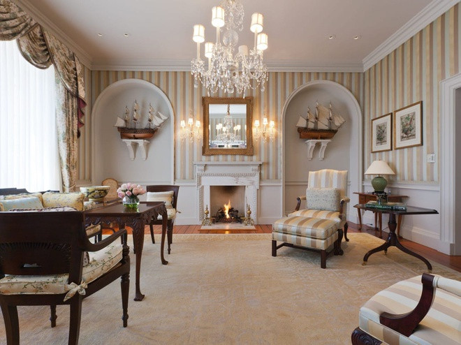 Căn nhà có tới 11 lò sưởi.