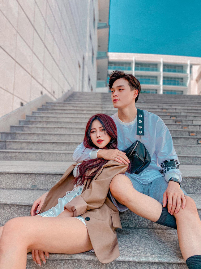 Nhờ khả năng diễn xuất, "em gái chị Google" nhận được không ít sự thiện cảm và các ý kiến bình luận tích cực. Tính đến thời điểm hiện tại, hot girl sinh năm 1999 này đang sở hữu lượng theo dõi trên TikTok lên đến 5 triệu lượt - một con số đáng mơ ước.