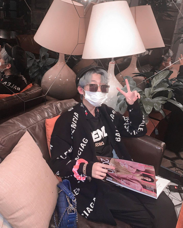 Hiện tại, Nhất Hoàng đang theo học tại một trường ở Los Angeles, Mỹ. Thế nên trước diễn biến phức tạp của dịch Covid-19, cậu bạn đã nhận được rất nhiều lời hỏi thăm, quan tâm từ cộng đồng mạng việc về Việt Nam hay ở lại.