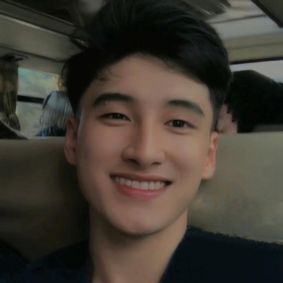 Với Trần Tất Long, được được lựa chọn tham gia vào hàng ngũ diễu binh, diễu hành mừng đại lễ 30/4 lần này là một niềm vinh dự, tự hào lớn. Đây cũng là lần đầu tiên nam quân nhân 24 tuổi này tham gia sự kiện diễu binh.