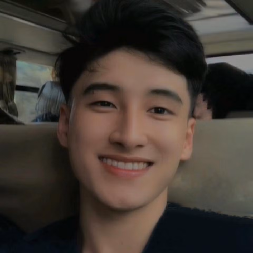 Với Trần Tất Long, được được lựa chọn tham gia vào hàng ngũ diễu binh, diễu hành mừng đại lễ 30/4 lần này là một niềm vinh dự, tự hào lớn. Đây cũng là lần đầu tiên nam quân nhân 24 tuổi này tham gia sự kiện diễu binh.