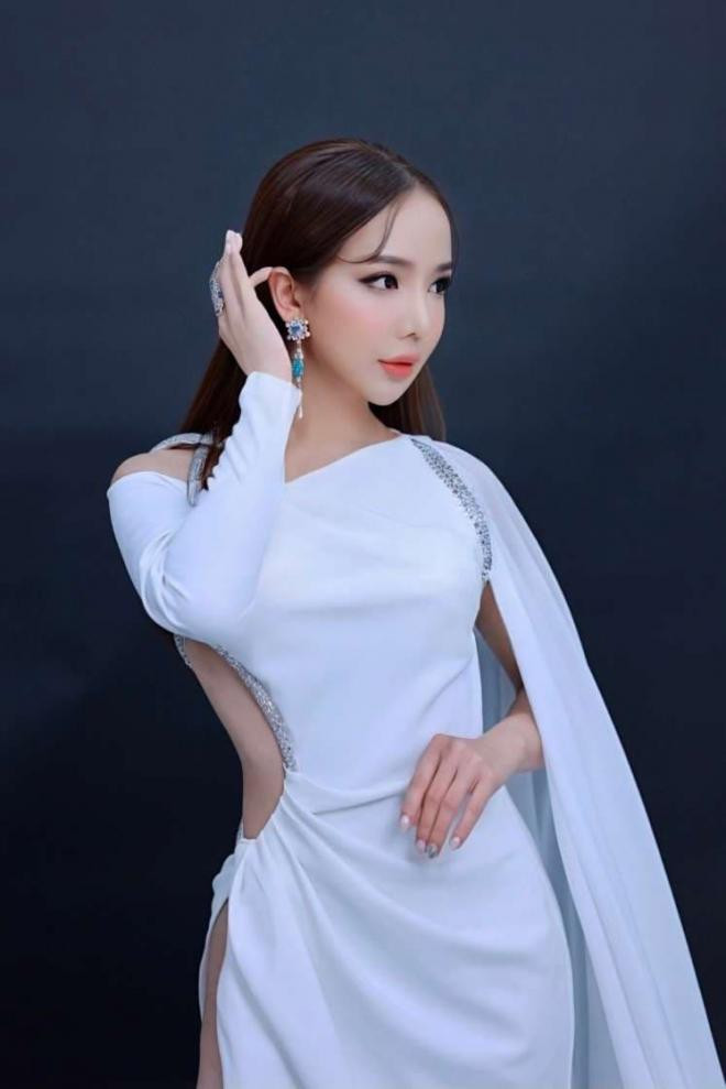 Bên cạnh câu chuyện “thân sâu hồn bướm” và một cuộc đời đầy nghị lực, Trần Đoàn còn được nhiều người yêu mến qua chuyện tình đẹp với bạn trai lâu năm.
