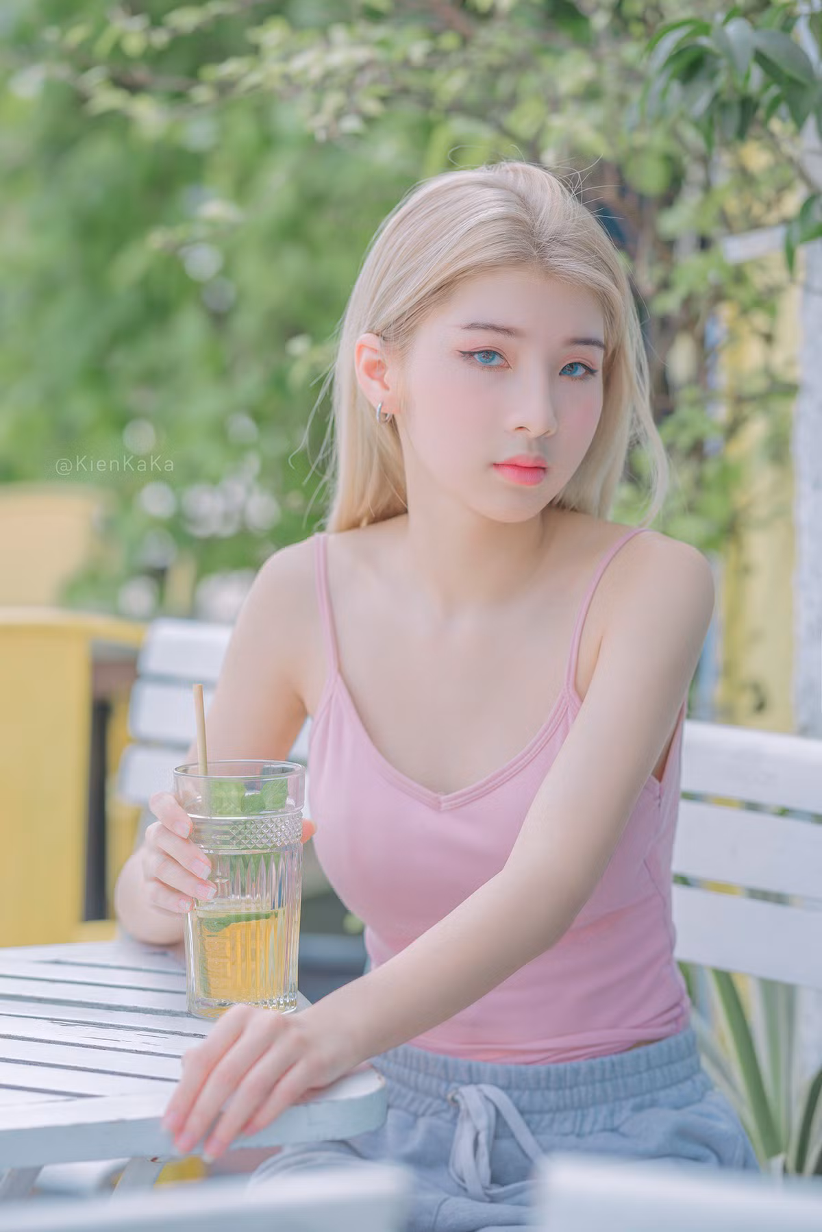 Hiện tại, Hảo vẫn còn độc thân, tập trung hầu hết thời gian cho công việc.