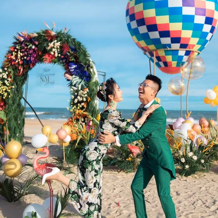 Trước đây, Minh Nhựa và vợ hai đã gặp không ít sóng gió hôn nhân, Mina Phạm từng bỏ nhà đi khi phát hiện chồng có mối quan hệ ngoài luồng.