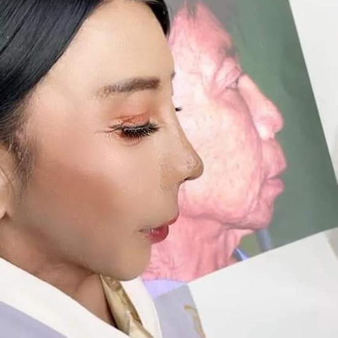 Bên cạnh những lời chúc mừng với hiện tượng chuyển giới Thái Lan, không ít ý kiến khẳng định tất cả là sản phẩm của photoshop.