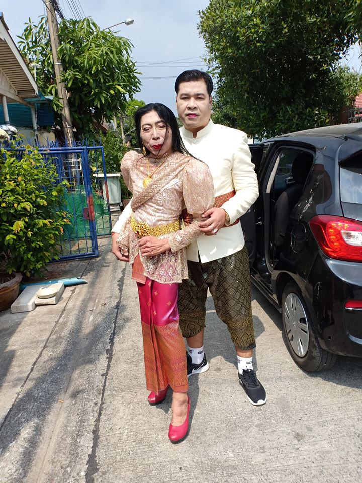 Thậm chí, nhiều người còn trực tiếp xin địa chỉ với mong muốn gương mặt của mình cũng được trẻ như Sitang Buathong.