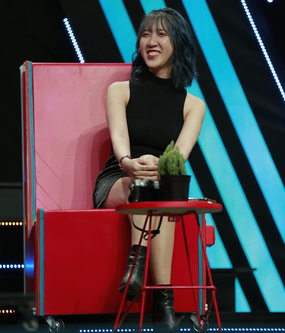 Tham gia một show"ghép đôi thần tốc" vào tháng 6/2021, cô nàng có tên Đoan Minh gây nên nhiều tranh cãi khi bày tỏ quan điểm về việc chọn bạn trai.