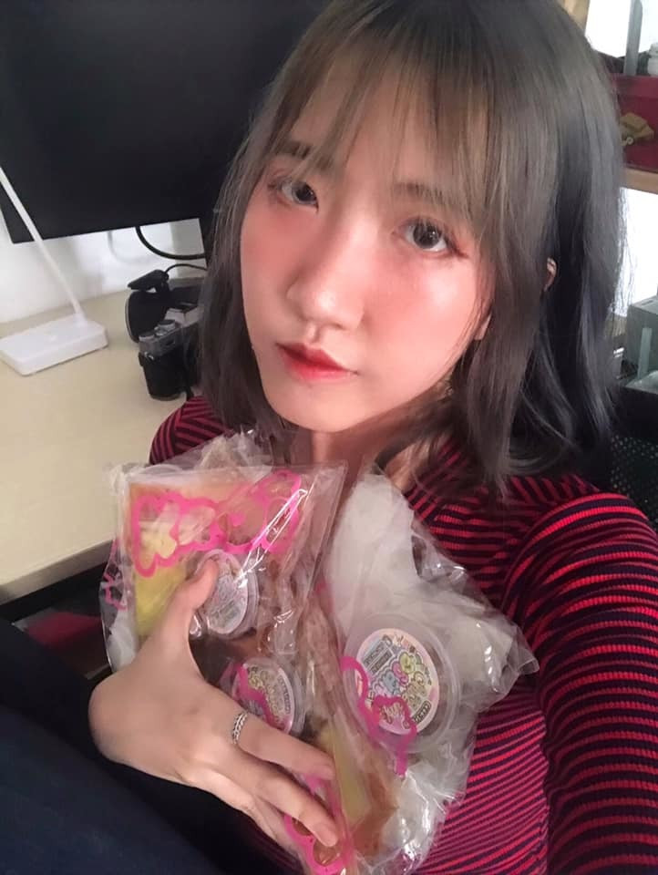 Thời điểm Đoan Minh gửi lời xin lỗi, ngoài nhiều ý kiến chê trách cô, cũng có không ít người kêu gọi netizen không nên “ném đá” 9X quá nhiều. Ai cũng có những tiêu chí riêng về “một nửa” của mình và Đoan Minh cũng vậy.