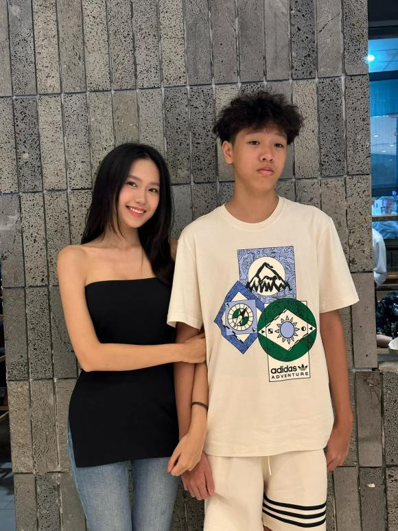 Em vợ tương lai của Đoàn Văn Hậu được netizen dự đoán sẽ là một soái ca trong tương lai không xa.