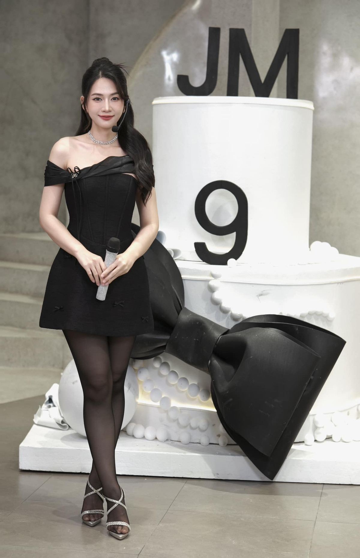 Ngoài việc chia sẻ về quyết định trữ trứng ở tuổi 29, nàng hot girl TikTok cũng nói về mẫu bạn trai lý tưởng của mình.