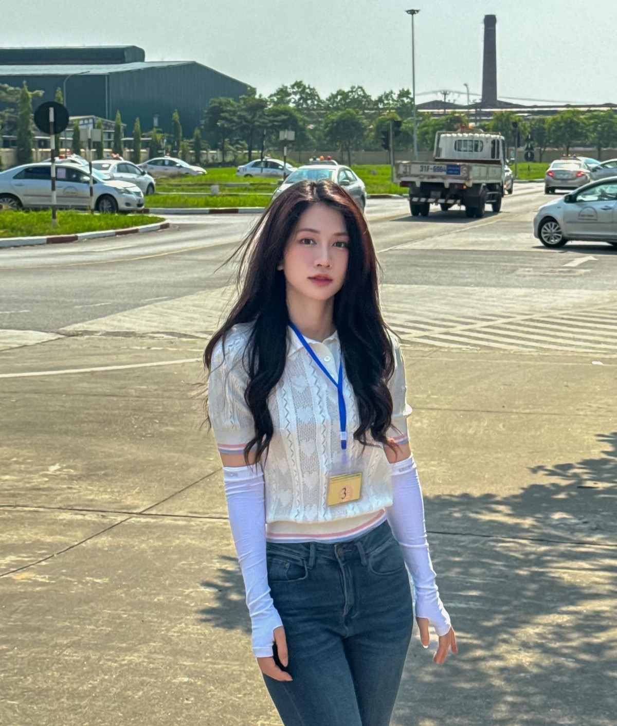 Đầu năm 2024, Lê Bống gây chú ý khi đóng trong phim giờ vàng VTV Lỡ hẹn với ngày xanh.