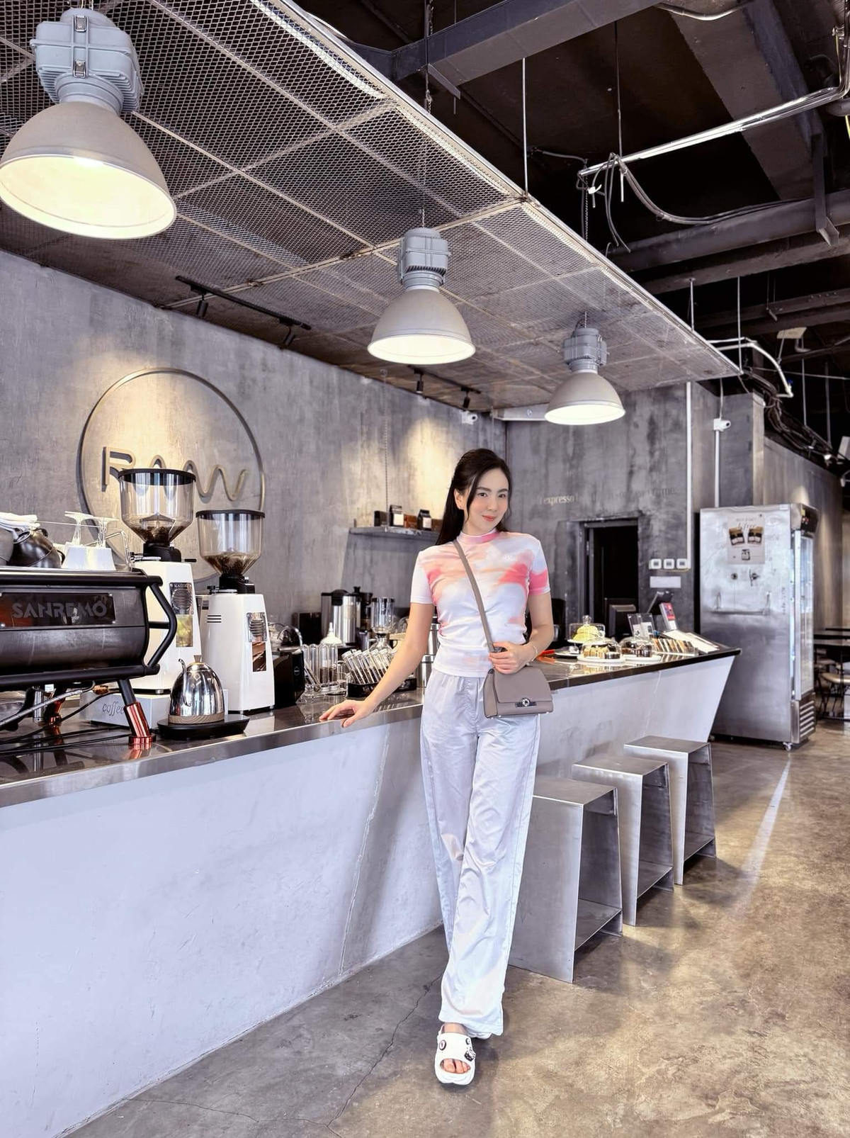 Mai Ngọc hướng đến cuộc sống tích cực sau biến động tình cảm của bản thân.