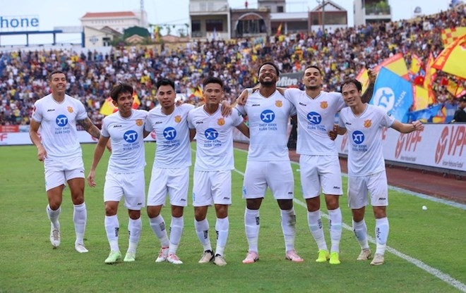 Mục tiêu của Thép Xanh Nam Định là bảo vệ hai chiếc Cup đã giành được, đồng thời chinh phục Cup QG và đặc biệt là phải tiến xa ở đấu trường AFC Champions League mà Thép Xanh Nam Định là đại diện duy nhất của Việt Nam tham dự". HLV CLB Thép Xanh Nam Định cho biết.