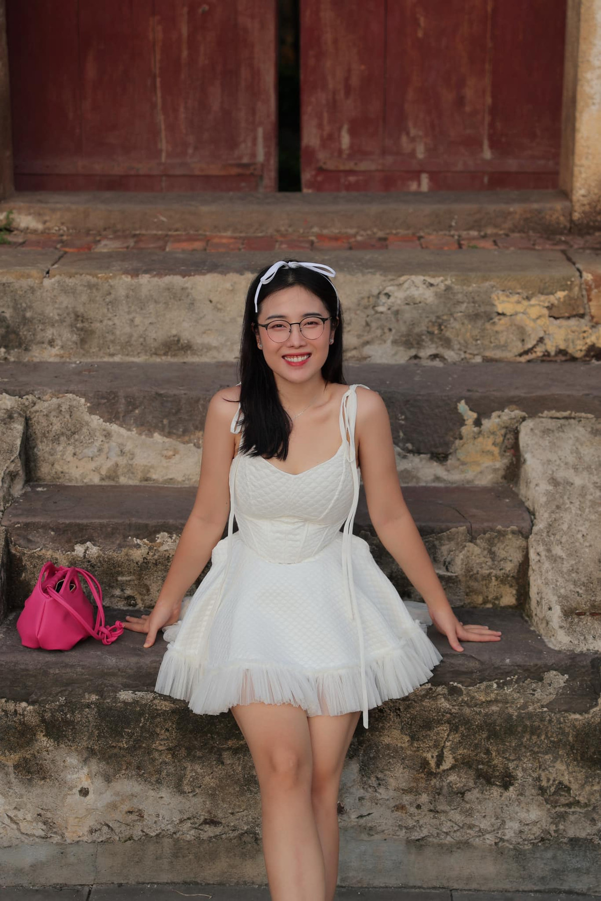 Với Hồng Trân Naiverosie, dù ngoại hình có đẹp đến đâu thì cũng không thể hoàn hảo 100% trong mọi khía cạnh.