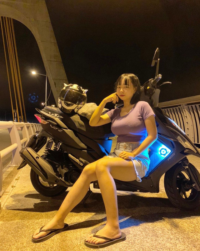 Sự nổi bật của Wei Wei đã thu hút sự quan tâm của nhiều người sau chỉ một vài bức ảnh đáng chú ý.