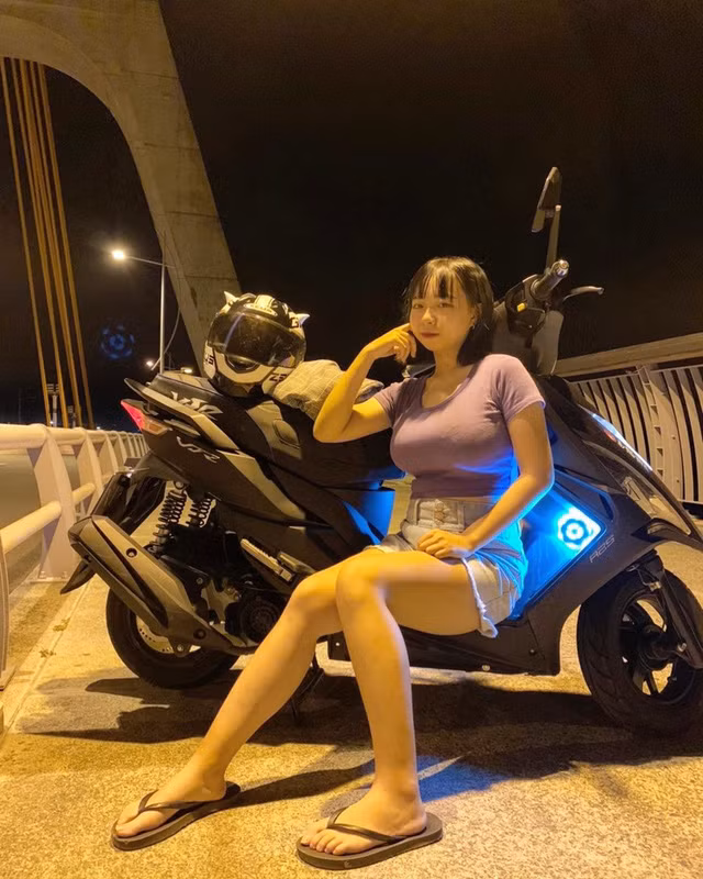 Sự nổi bật của Wei Wei đã thu hút sự quan tâm của nhiều người sau chỉ một vài bức ảnh đáng chú ý.