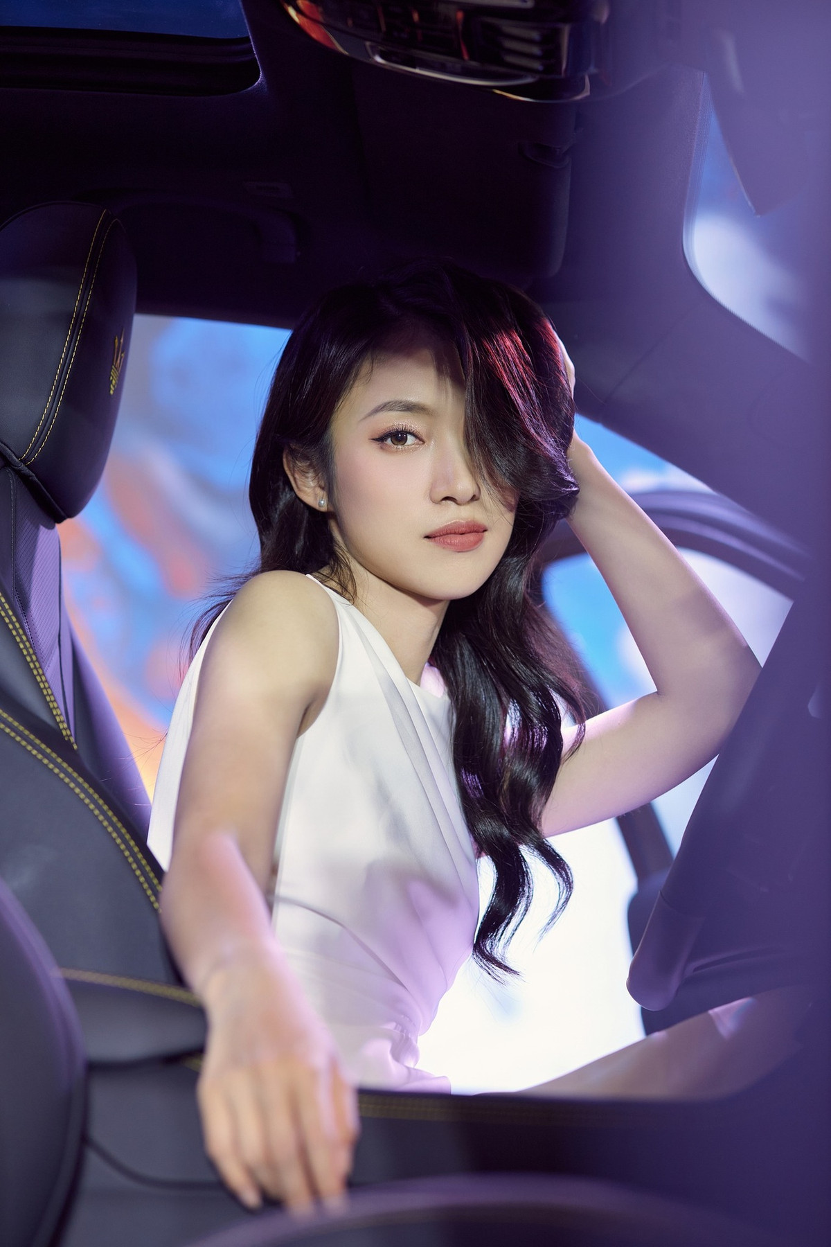 Với khả năng ngoại ngữ tốt, Khánh Vy cũng có cơ hội phỏng vấn nhiều ngôi sao quốc tế, chính khách nước ngoài.