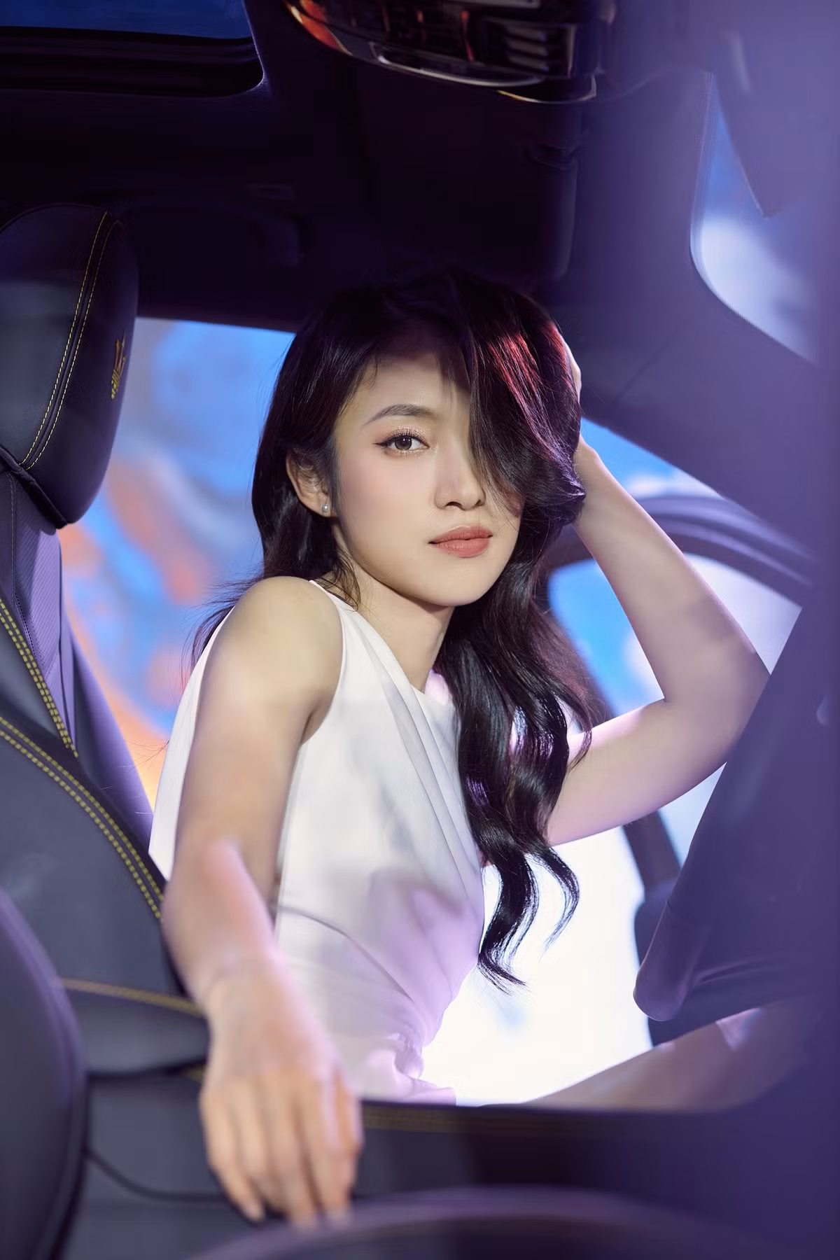 Với khả năng ngoại ngữ tốt, Khánh Vy cũng có cơ hội phỏng vấn nhiều ngôi sao quốc tế, chính khách nước ngoài.