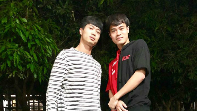 Thông qua món quà, Văn Toàn muốn gửi gắm hy vọng vào những tài năng trẻ của học viện HAGL-JMG. Đây là tương lai, những người sẽ đi tiếp con đường của Văn Toàn, Công Phượng.