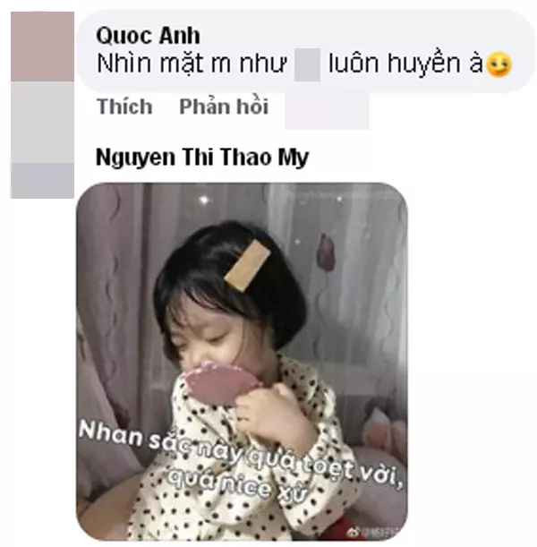 Sau bao lần để lộ loạt bằng chứng "đang tìm hiểu", gần đây Quang Hải thường xuyên đưa bạn gái Chu Thanh Huyền tới dự đám cưới của đồng đội như Nguyễn Thành Chung, Hồ Tấn Tài và gần nhất là Đức Chinh.