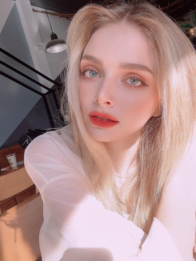 Hot TikToker An trẻ trâu tên đầy đủ là Anna Matviichuk sinh năm 1996 đến từ Ukraina và hiện đang sống ở Việt Nam.