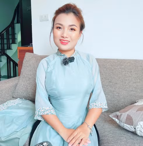 Những video mukbang của bà mẹ một con luôn thu hút người xem bởi những món ăn từ bình dân đến đắt đỏ.