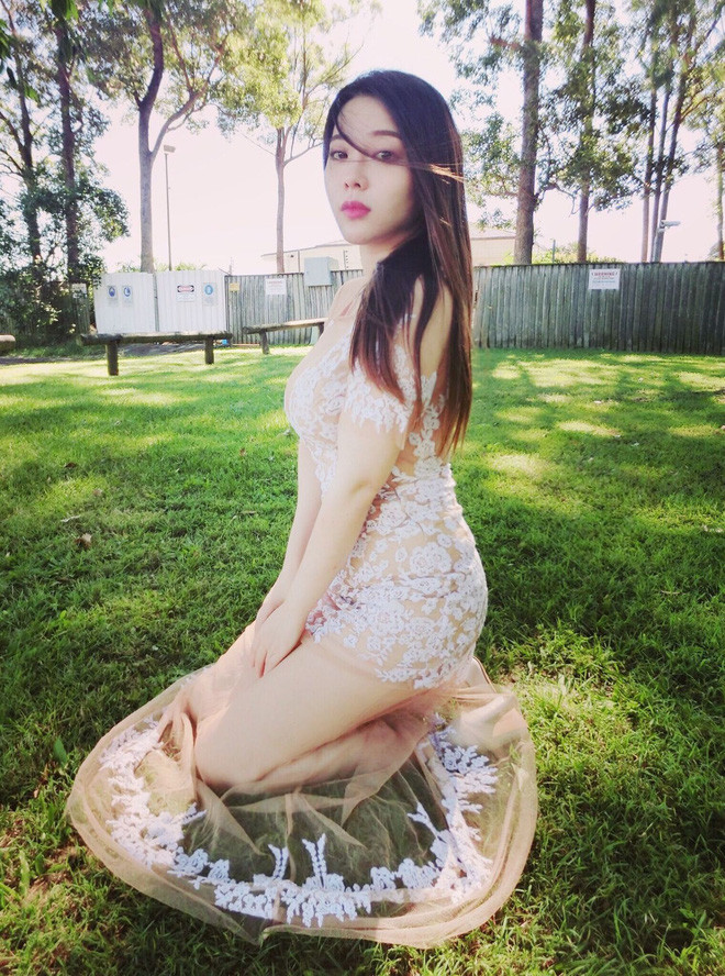 Là PT, chắc hẳn vóc dáng của Jane không có gì để chê cả. Nhưng ít ai biết rằng trước khi sở hữu body chuẩn này, Jane cũng từng khốn khổ vì cân nặng.