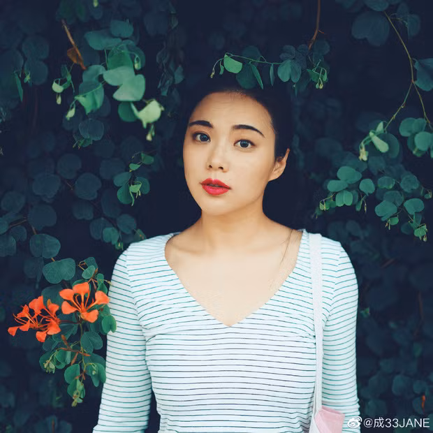 Không chỉ gầy đi, thon thả hơn bằng phương pháp giảm cân hiệu quả, Jane cũng tìm được niềm đam mê với công việc tập tành và quyết định trở thành một PT luôn.