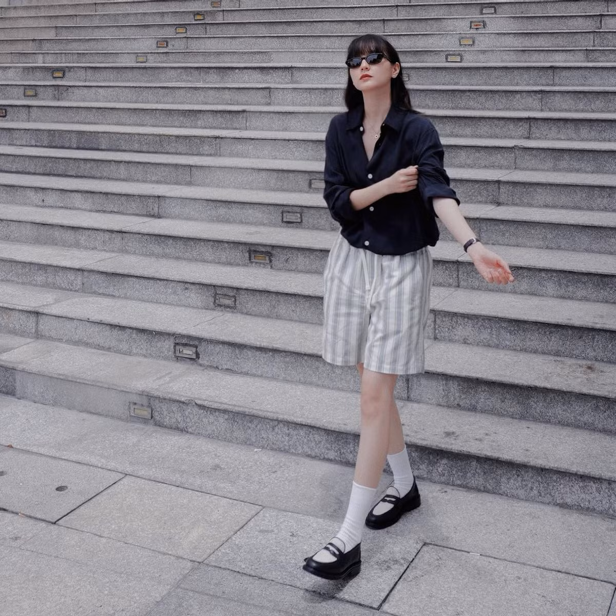 Hải Tú nay thử sức trong vai trò vlogger với video đầu tiên trong series Tú Đi Đâu Đấy.