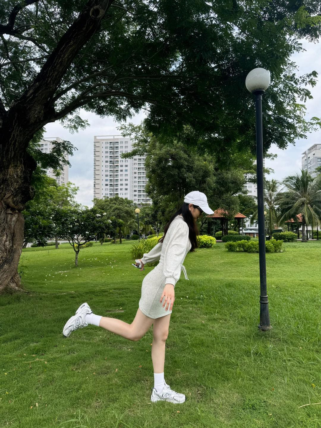 Gia nhập MTP Entertainment đã lâu nhưng hoạt động chủ yếu của Hải Tú là "ở ẩn". Cô chỉ tham gia 2 dự án của Sơn Tùng M-TP và cũng ít cập nhật thông tin trên mạng xã hội.