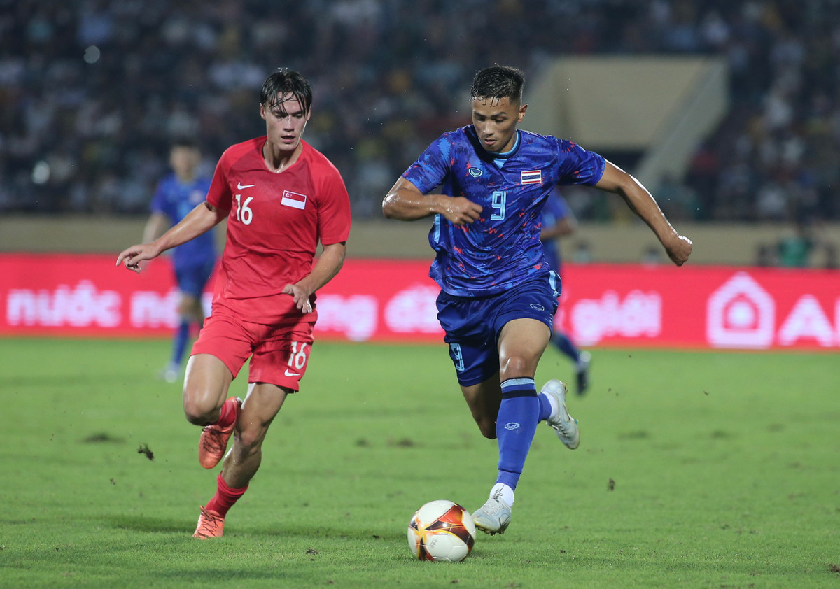 Thang 5 sao Singapore, U23 Thai Lan tro lai voi cuoc dua ban ket-Hinh-4