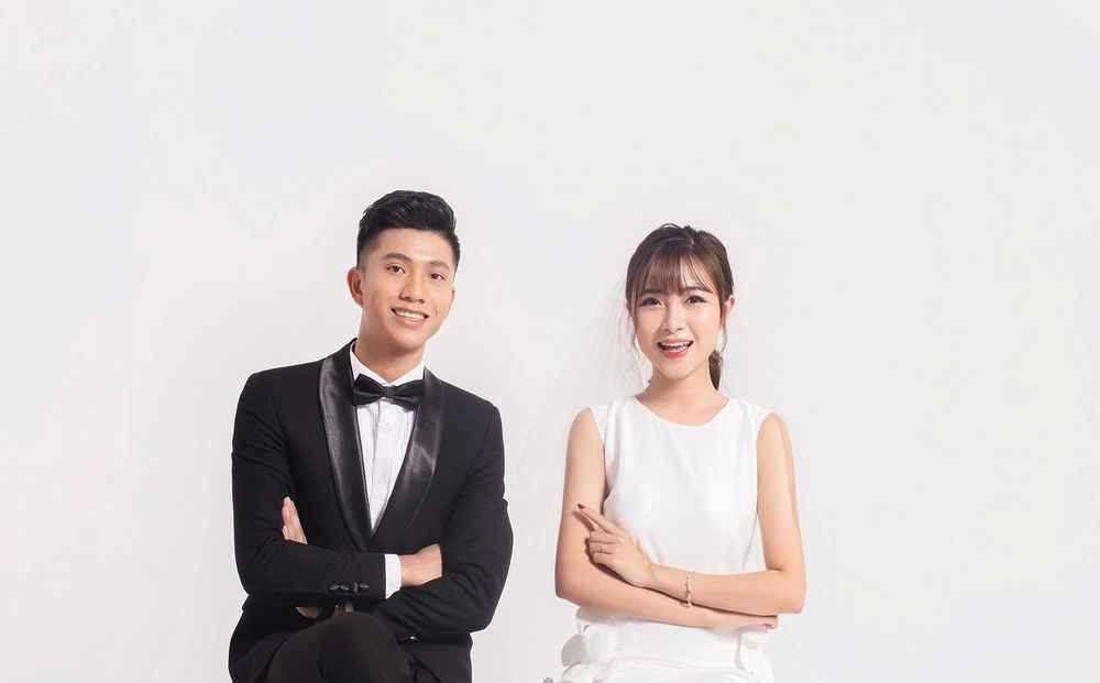 Cầu thủ đội tuyển Việt Nam không bày tỏ gì nhiều mà chỉ đăng tải "icon" (biểu tượng hình ảnh) hình trái tim đính kèm cùng bức ảnh này.