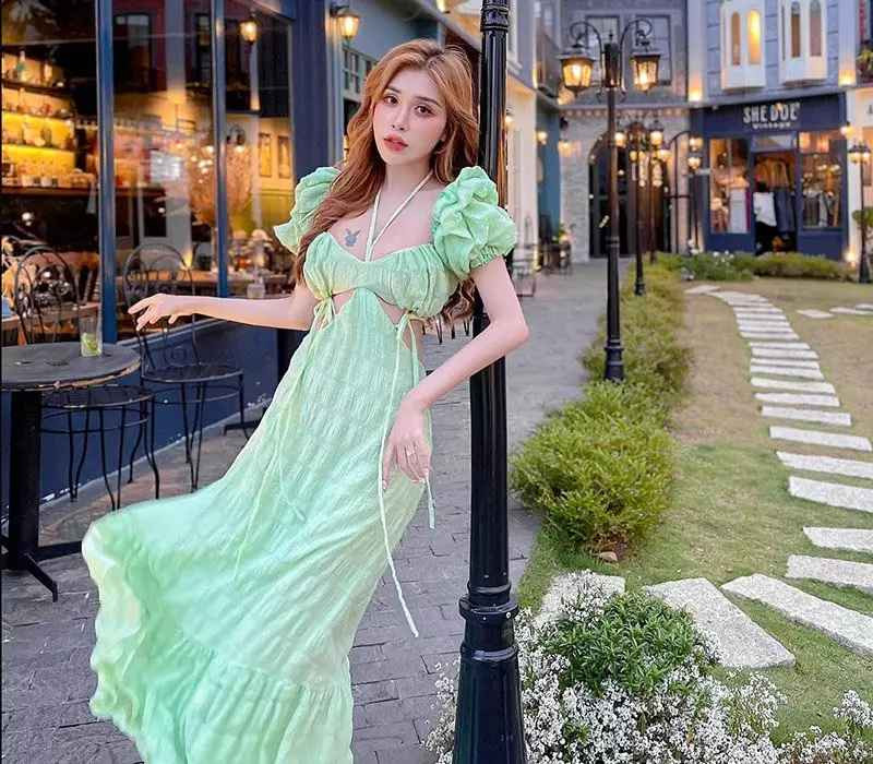 Là một trong những người đẹp được chú ý trên mạng xã hội nhưng Pinky Bảo Trân vẫn rất chăm chỉ làm hình ảnh, tham gia đóng phim và làm người mẫu ảnh...