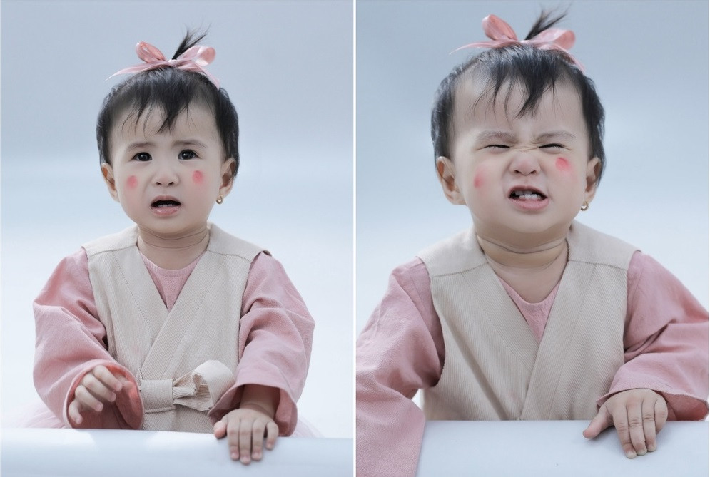 Sau khi tung loạt ảnh trong veo mẹ và bé, bé Sol tiếp tục "khấy động" mạng xã hội với bộ ảnh ngọt ngào, đáng yêu.