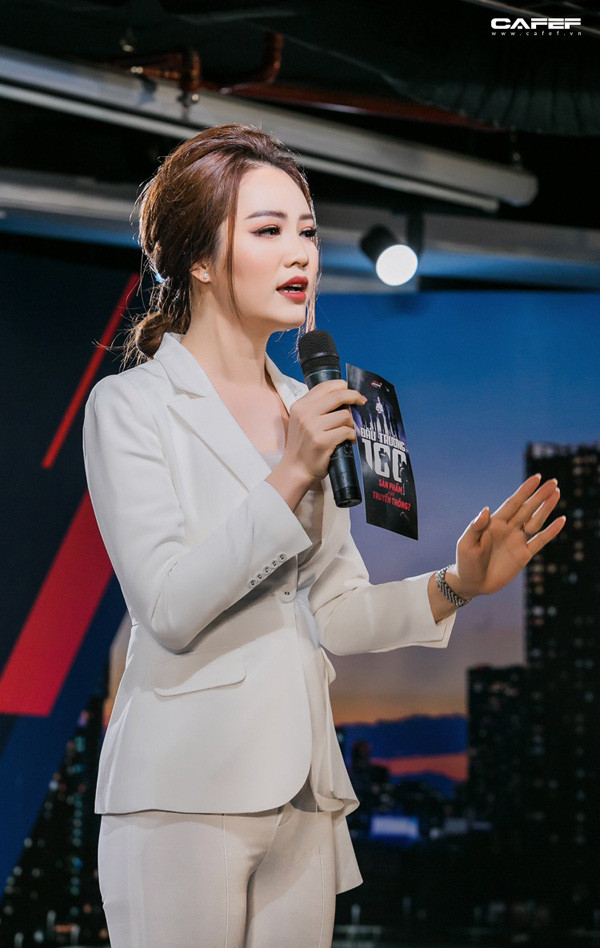 BTV Thụy Vân là gương mặt quen thuộc đối với nhiều khán giả trên sóng chương trình Chuyển Động 24h. Cô từng nhiều lần lọt vào danh sách bình chọn MC ấn tượng của VTV Awards.