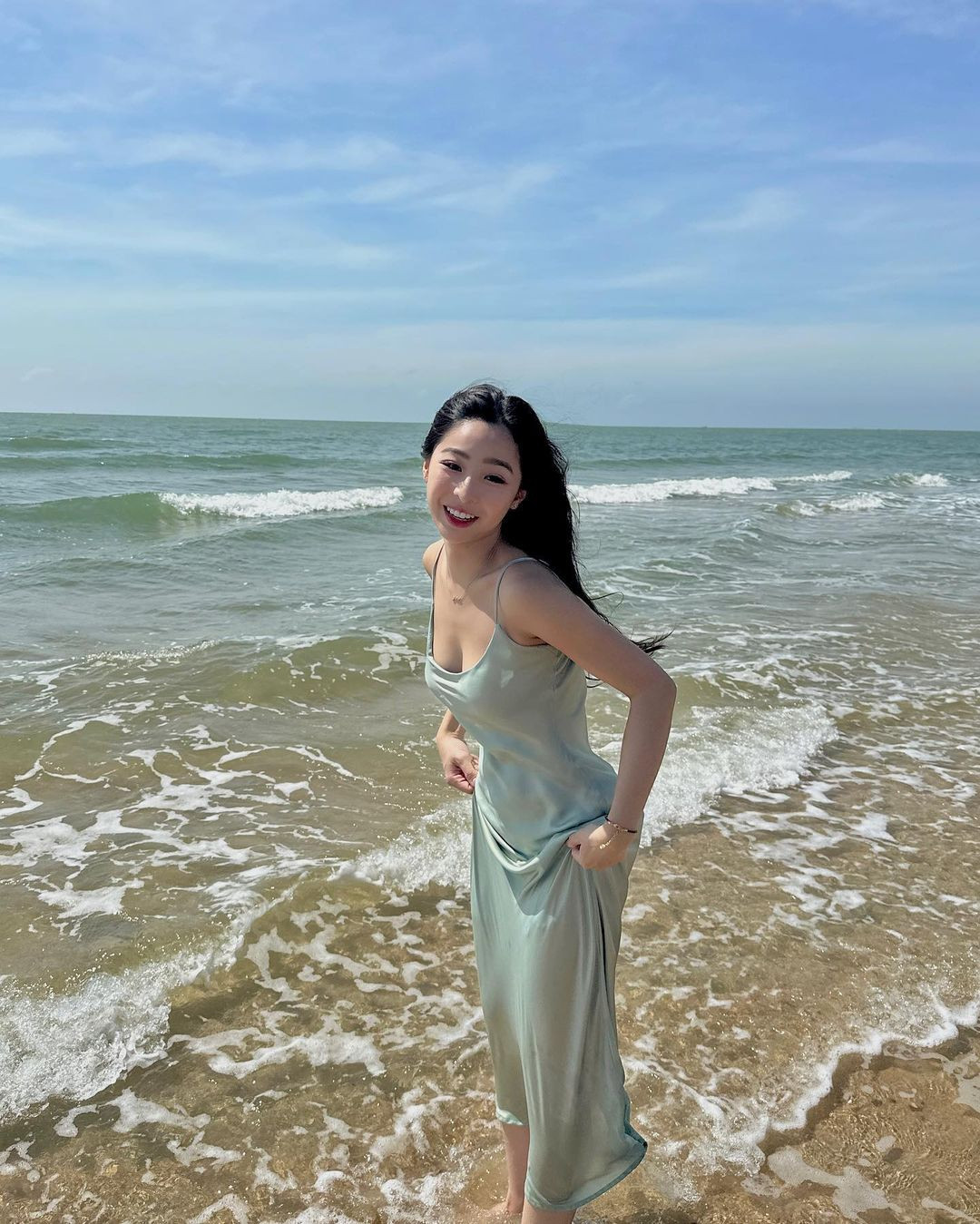 Nữ sinh Sài thành từng chia sẻ, công việc sáng tạo nội dung vừa giúp cô có thêm thu nhập vừa có thể thực hành những kiến thức đã được học.