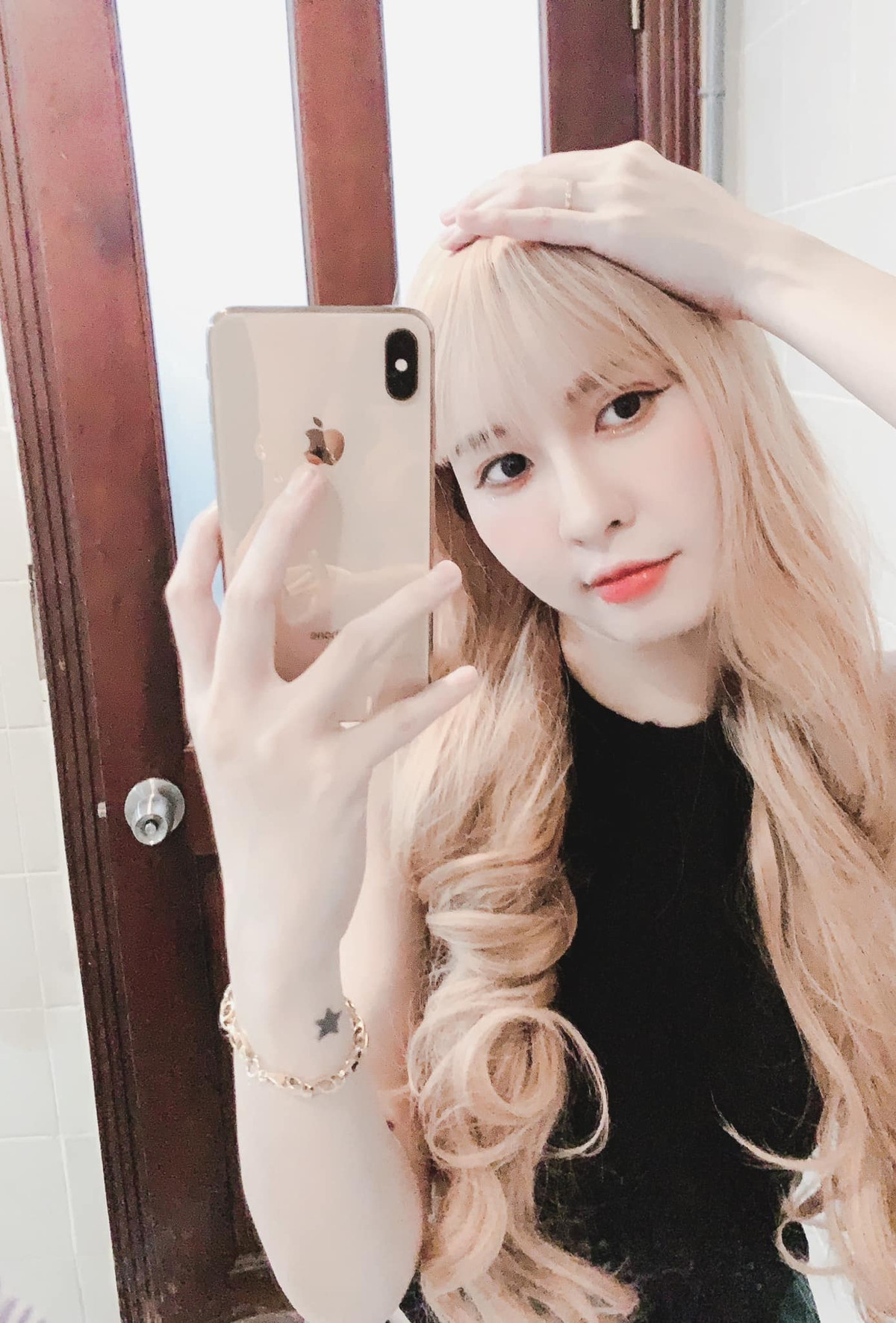 Khỏi phải nói, màn "chơi lớn" của Ngân Sát Thủ lập tức thu hút sự quan tâm đặc biệt từ khán giả.