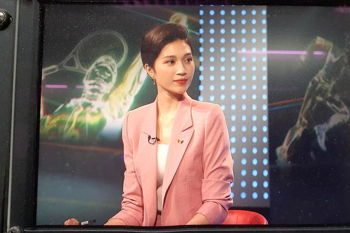 Bên cạnh đó, Ngọc Anh cũng làm công việc người mẫu ảnh, tham gia nhiều dự án thời trang nổi tiếng. Nhờ vậy, cô luôn xuất hiện trước khán giả với vẻ bề ngoài chỉn chu, thời thượng, ngọt ngào và đầy quyến rũ.