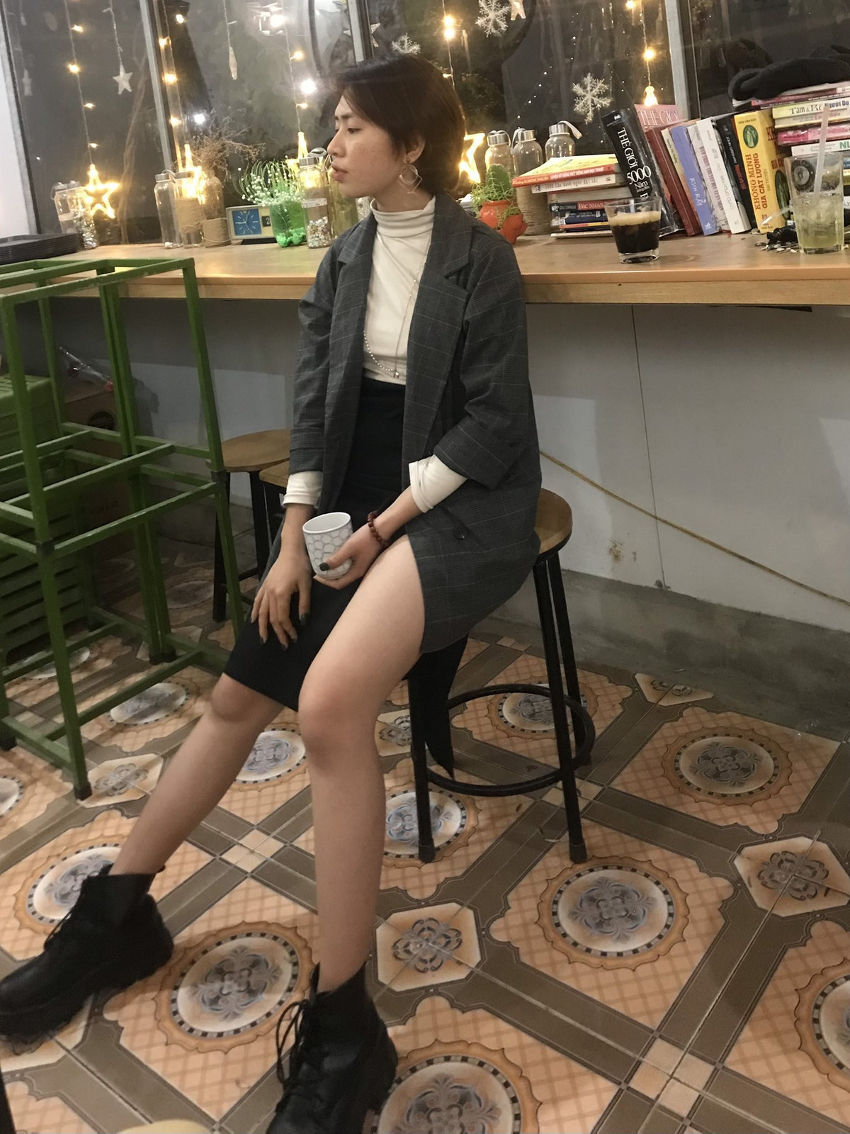 Đoạn clip hiện tại của Dương Hồng vẫn đang được chia sẻ rộng rãi trên nhiều nền tảng mạng xã hội.