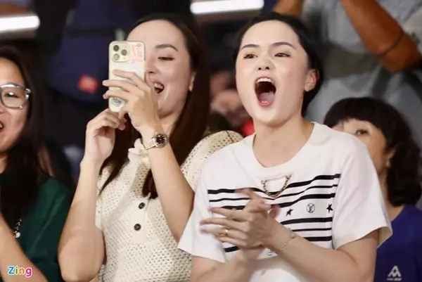 Hiện em bé nhà cặp đôi đã được 2 tuổi. Con trai đã lớn nên Quỳnh Anh cũng "rảnh tay" hơn trước.